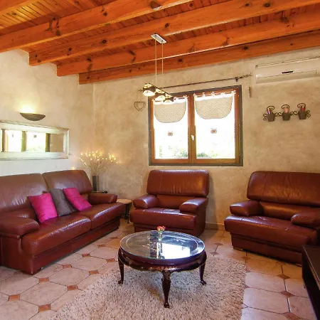 Comfortable Holiday With Private Swimming Pool Plenty Of Space And Privacy Dom wakacyjny